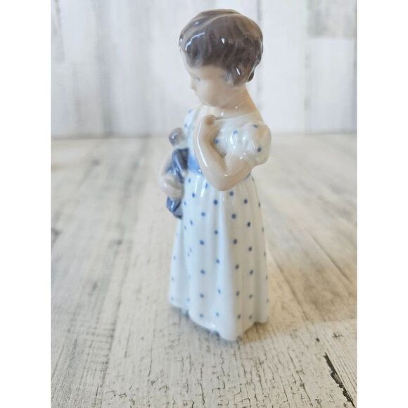 B&g girl doll‎ 3539 pajamas dress figurine statue vintage Bing figurine - Picture 2 of 8